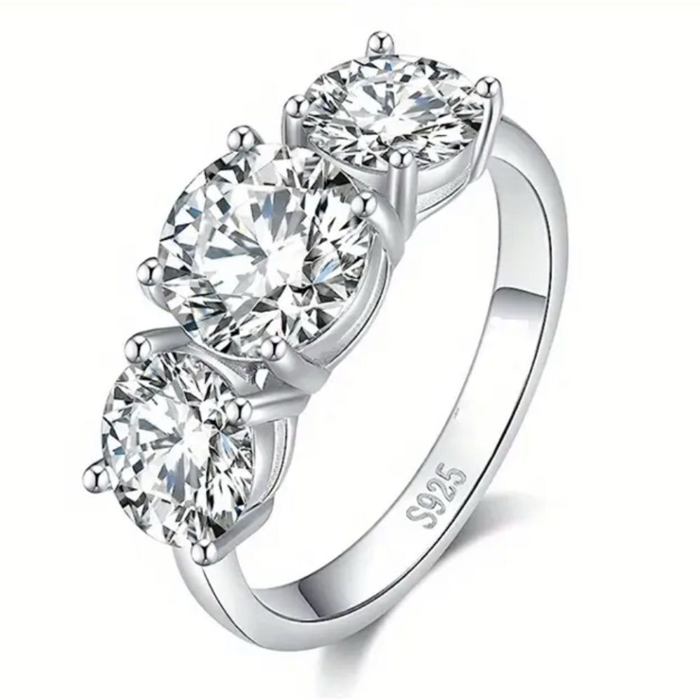 Moissanite Diamond Ring 3 Stone